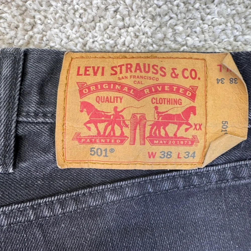 Levi's Jeans Mens 38x34 501 Original Fit Black Paint Splatter Button Fly EUC